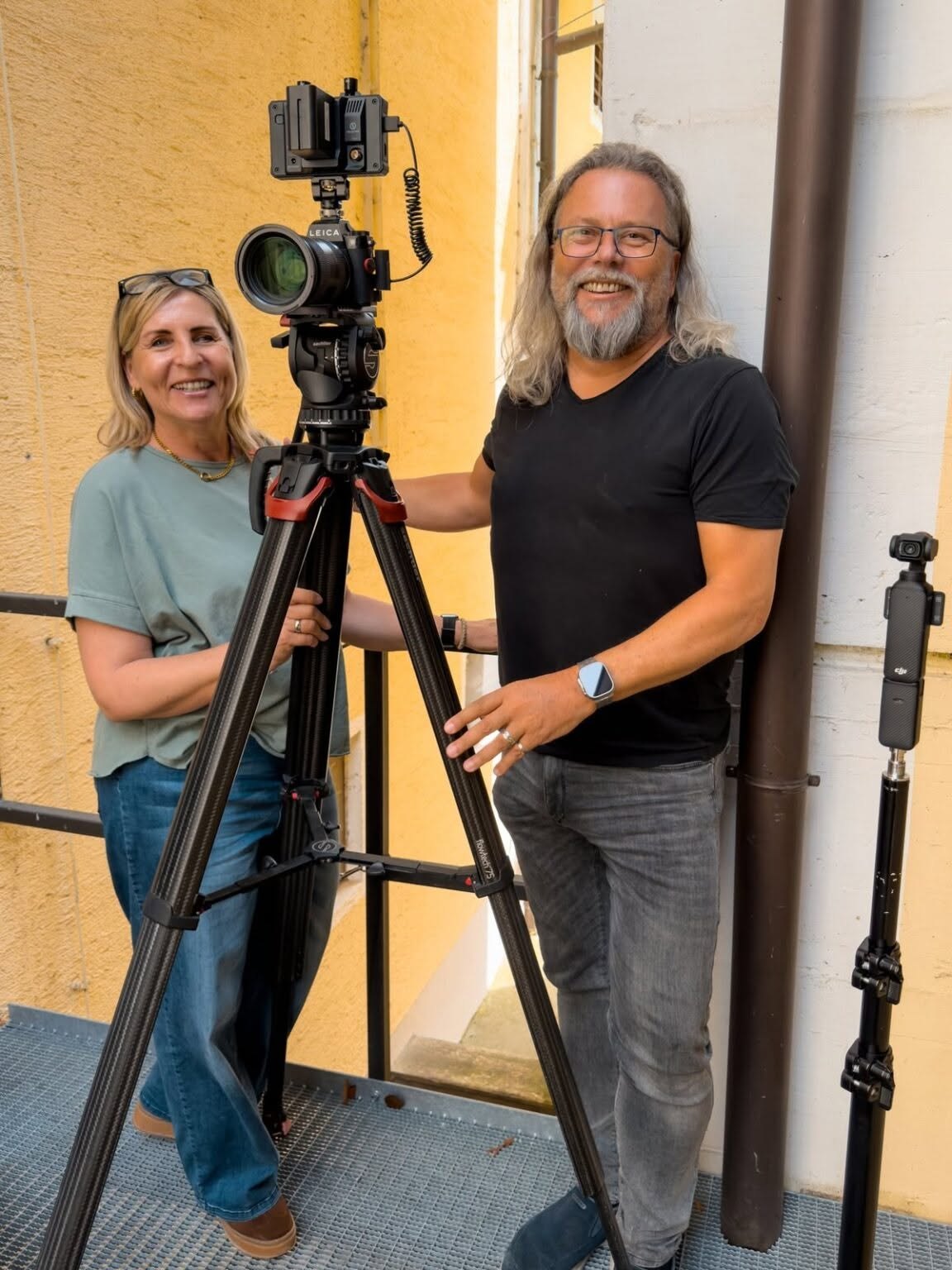 Simone und Mike beim Dreh – gute Laune hinter der Kamera