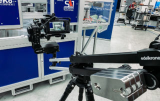 Motion-Control-System von edelkrone mit Kamera vor der Schweißmaschine – Produktfilm InPeKo ML640 U