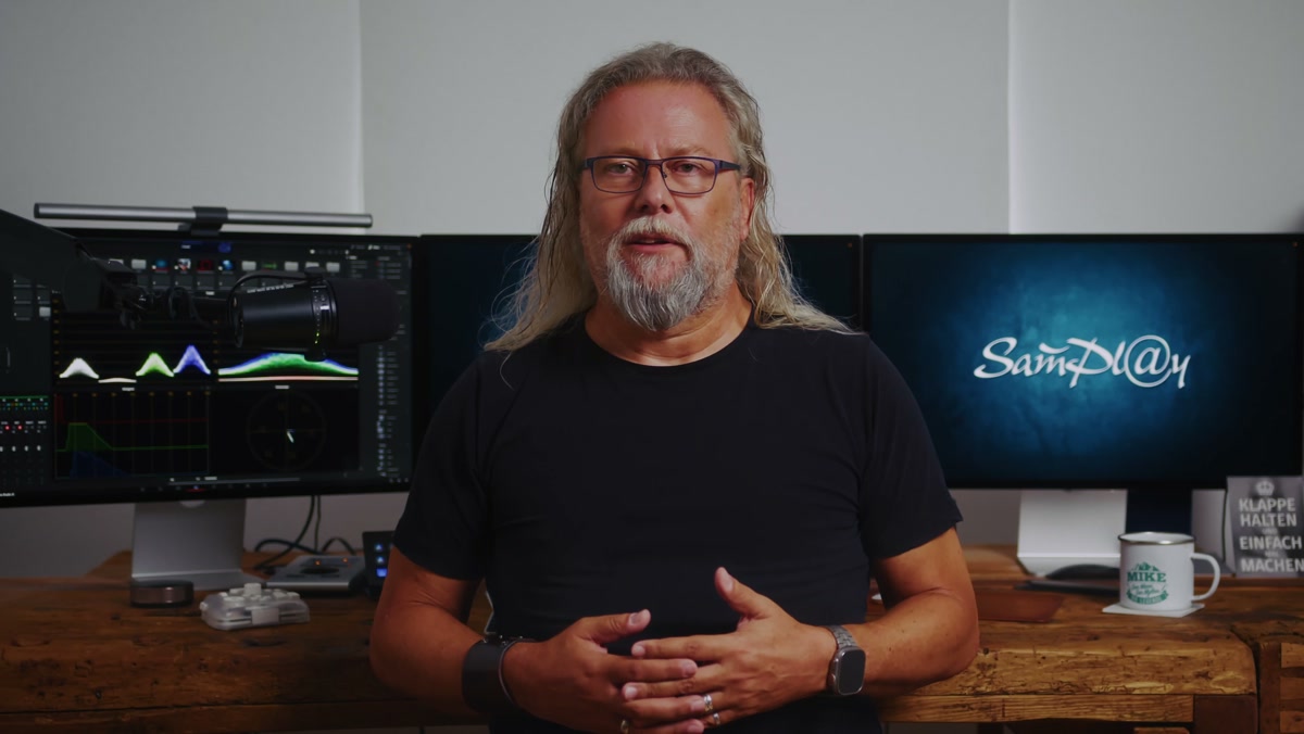 Michael J. Müller im Studio der SamPlay GmbH
