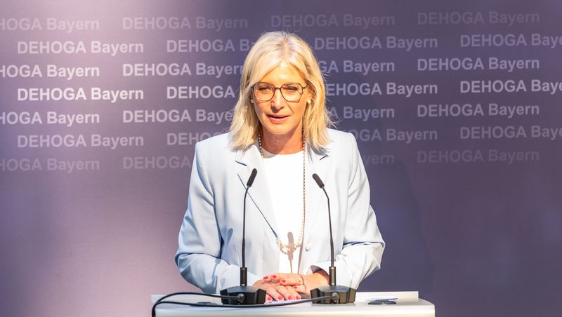 Eventfotografie – Staatsministerin Ulrike Scharf · DEHOGA Bayern (SamPlay Fotoproduktion)