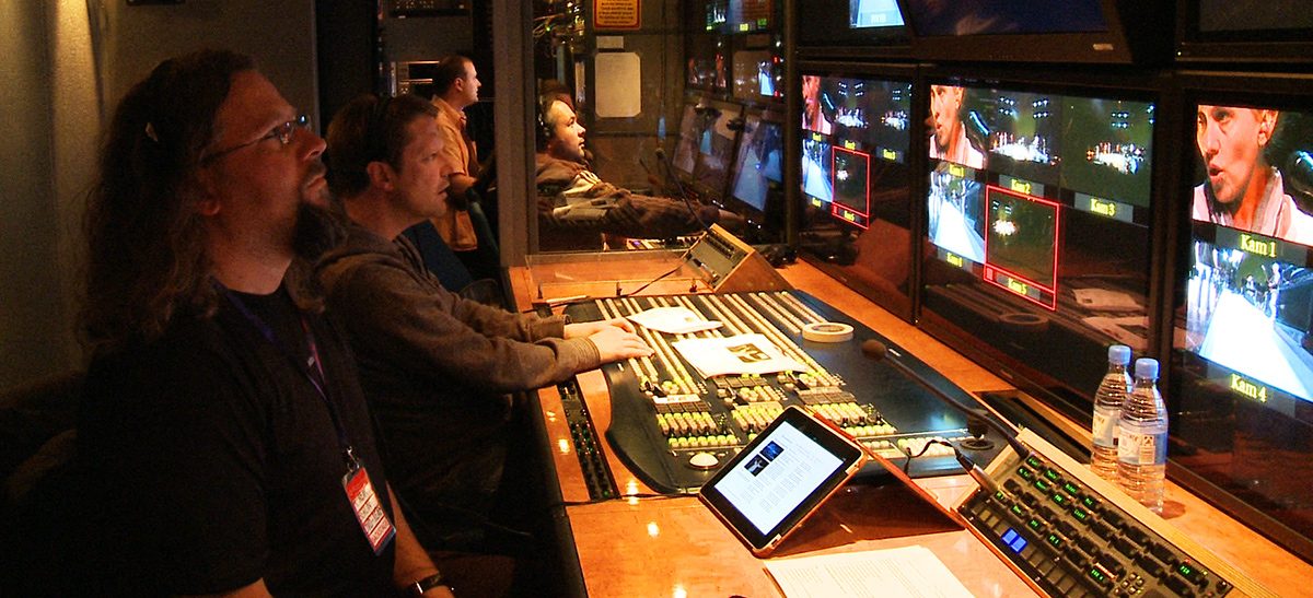 Multicam-Regie – Bildmischer und Monitorwand