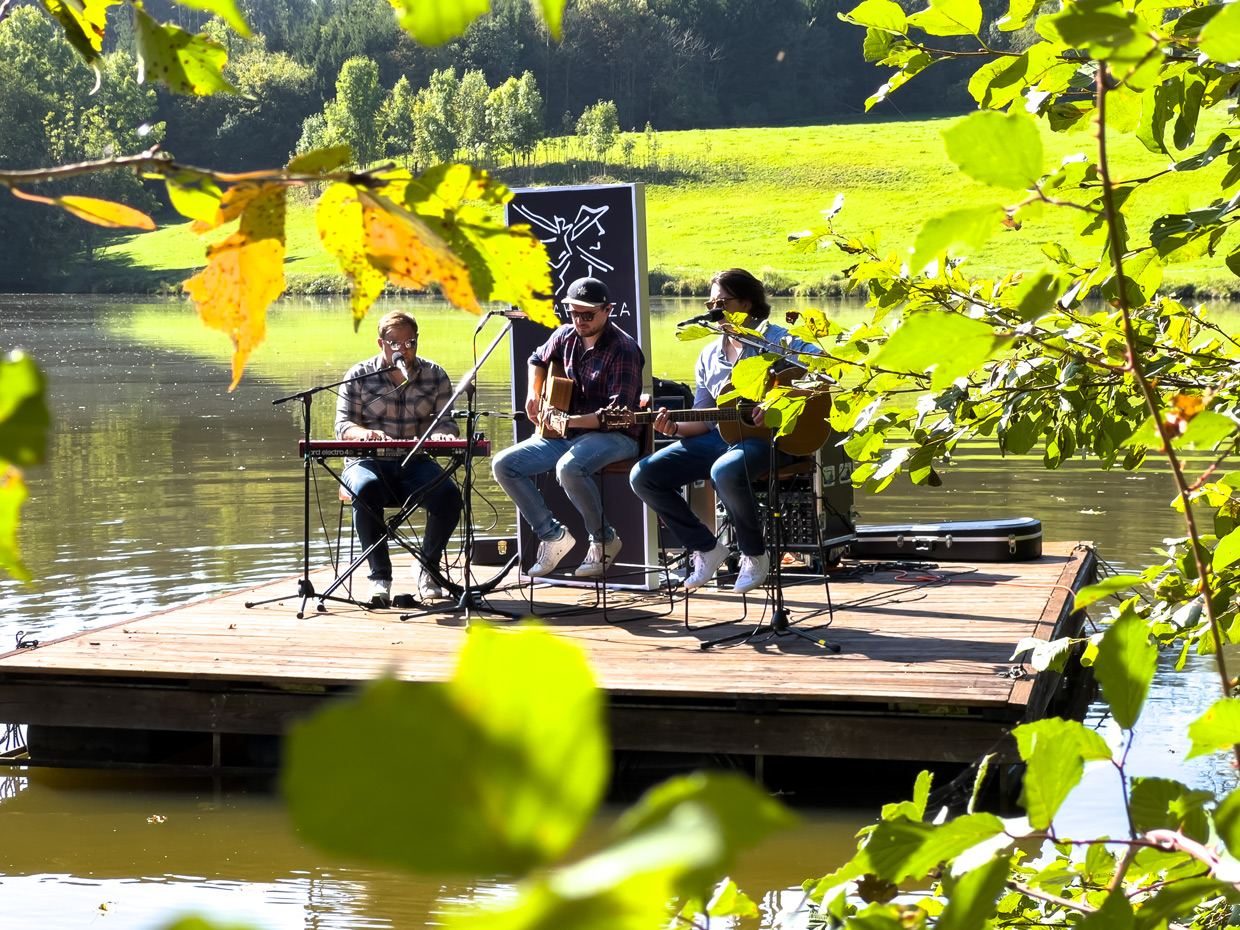EPK & Live-Session – Strawanza