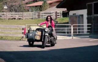 Video „Es keat vü mehr gschmust“ mit Stina Gabriel